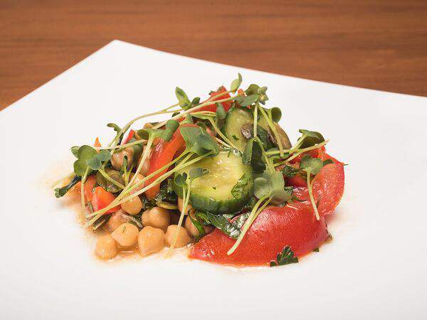 Ладная - Овощной салат с нутом