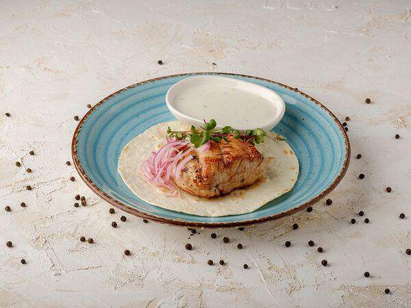 Гранат - Филе индейки с греческим соусом