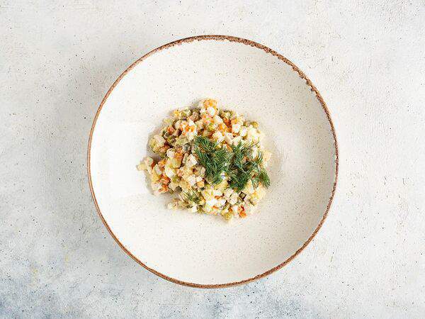 К11 - Оливье с запеченным филе индейки