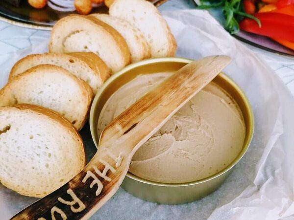 The Room - Паштет из куриной печени