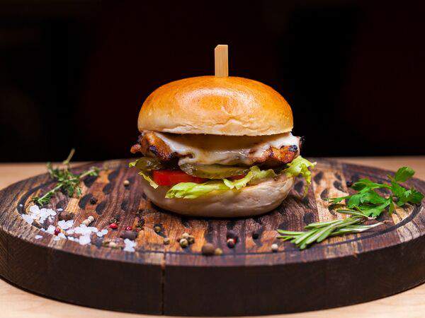 Капитал Grill & Beer - Чикенбургер