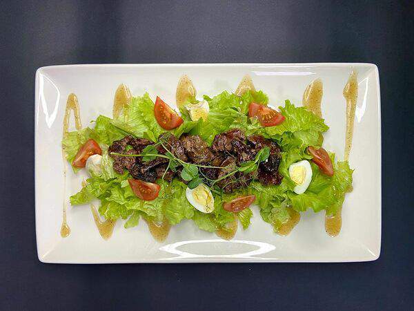 Tokyo Box - Салат тёплый с куриной печенью