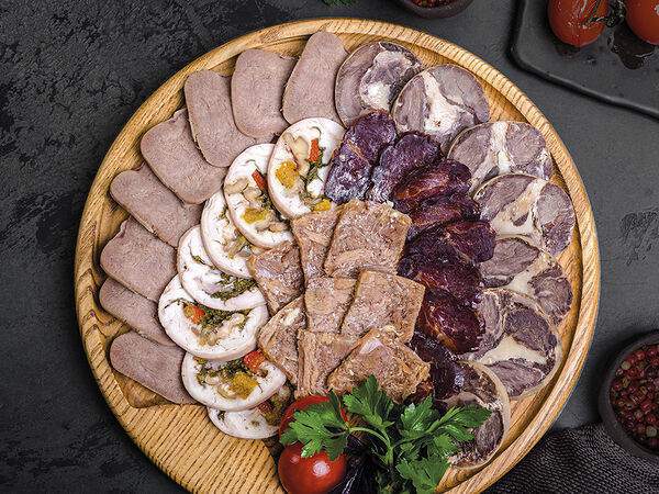 Урюк - Домашнее мясное ассорти
