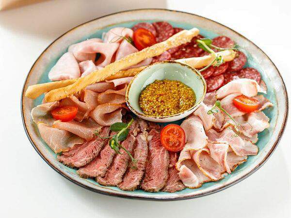 ЛайкиПарк - Мясное ассорти