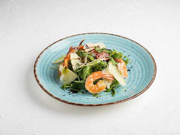 Гранат - Салат с тигровыми креветками, руколой и цитрусом