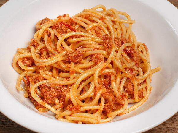 Pronto Pizza e Pasta - Спагетти с соусом из тунца