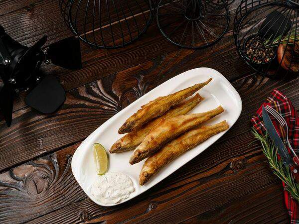 New Slam Food & Music - Корюшка фри с соусом тартар и лимоном