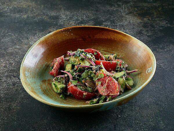 Двор Помидор - Салат по-грузински с орехами