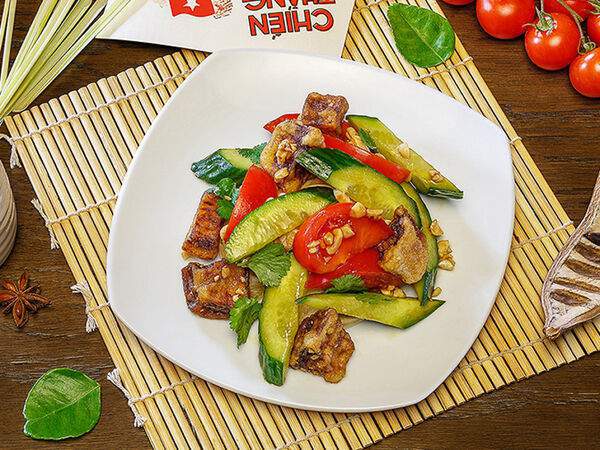 Kung Pho - Салат с баклажанами Мистер Хо