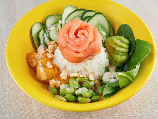 Union Coffee Pizza - Боул с лососем и манго