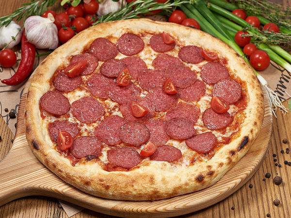 Базилик - Пицца Пеперони