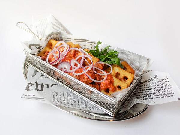 Кафе Ландау - Рёсти с колбасками и томатной сальсой