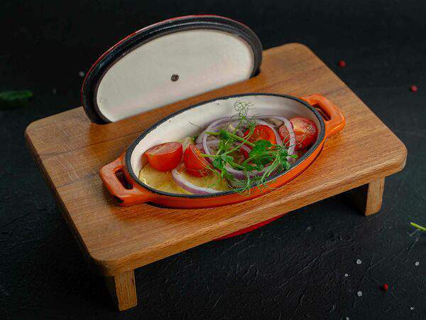 Macarena - Бефстроганов в соусе из лесных грибов