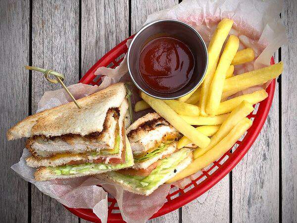 Pinky Bandinsky - Клаб-сэндвич с курицей