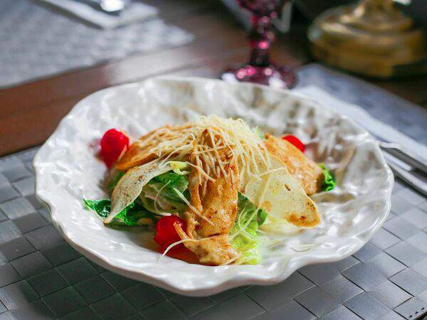 Mano a Mano - Салат Цезарь с курицей