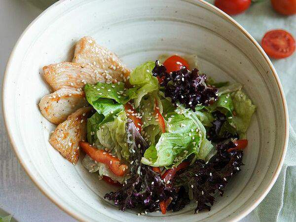 Пан Кот - Тёплый салат с курицей