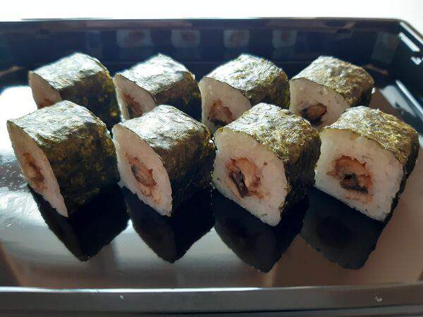 Sushic - Классические роллы с угрем