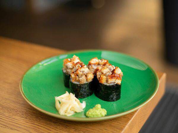 Avocado queen - Тартар ролл угорь