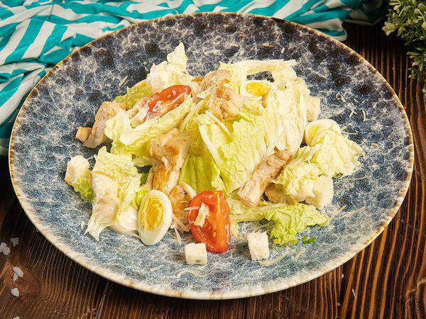 Menthol - Салат цезарь с курицей