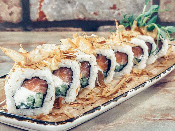 Chocolate lounge cafe - Ролл Кацеобуши