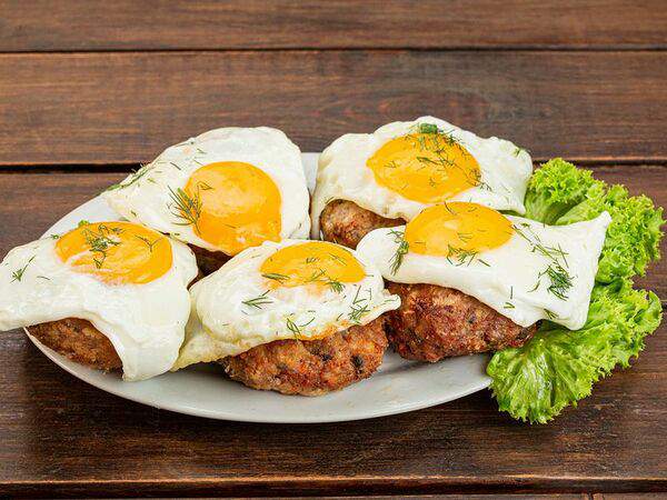 Столовочка - Бифштекс с яйцом