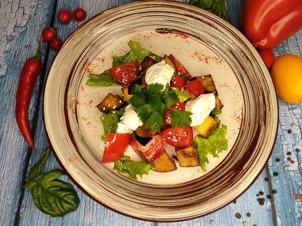 Аджика - Салат Лаззат с хрустящими баклажанами и сливочным сыром