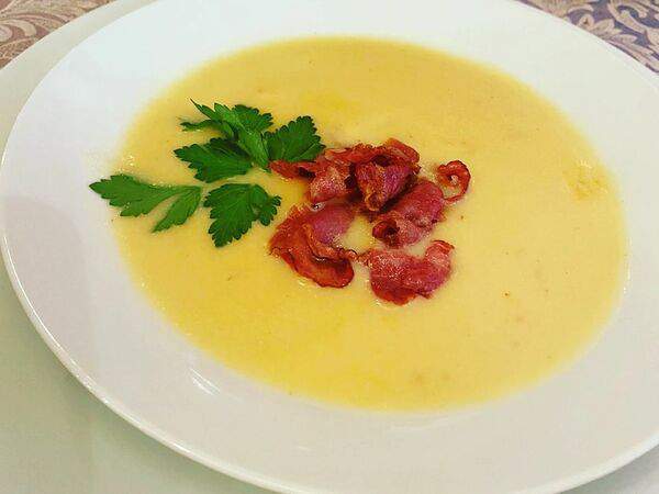 Elefant - Кукурузный крем-суп с беконом