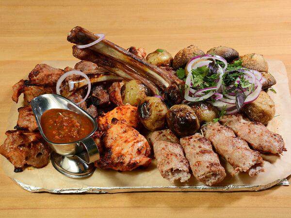 Каретный двор - Ассорти из шашлыков