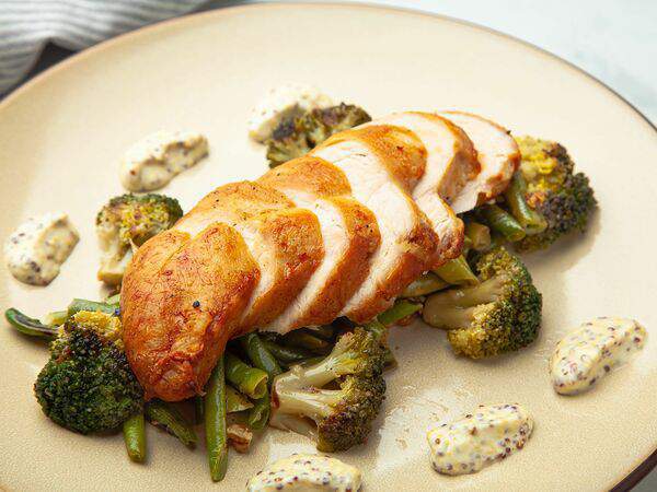 Вкусняхи - Куриная грудка со стручковой фасолью и брокколи