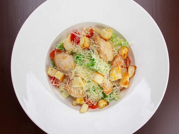 Pasta - Салат Цезарь с курицей
