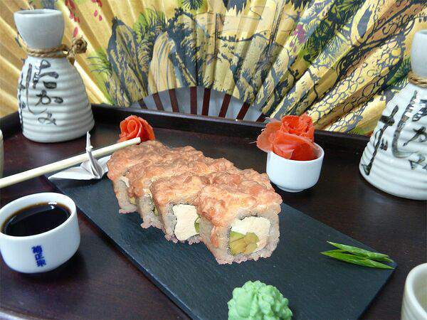 Uritai - Сяке спайси ролл