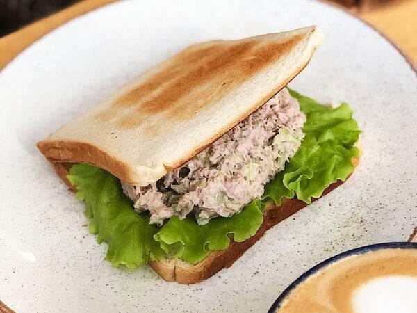 Dali - Сэндвич с тунцом