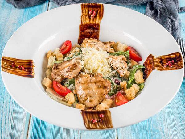 Паста & Пицца - Салат Цезарь с курицей