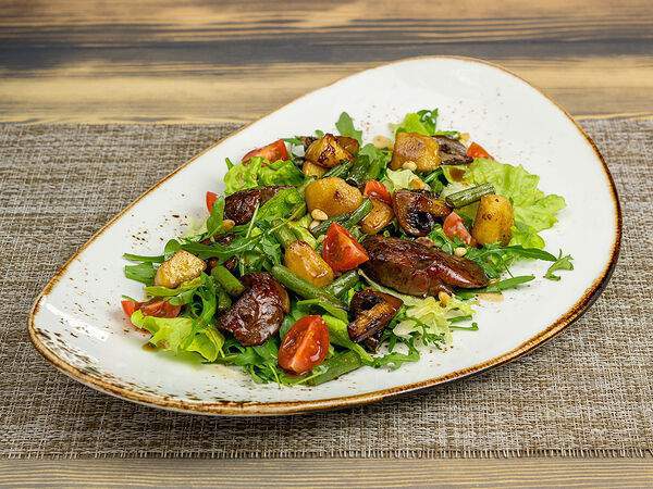 Княгининский двор - Салат с печенью кролика и наливными яблоками