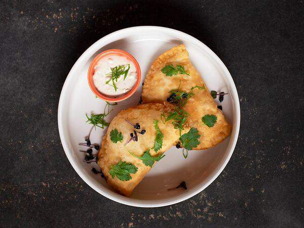 Kolbasabar - Два мини - чебурека с сыром