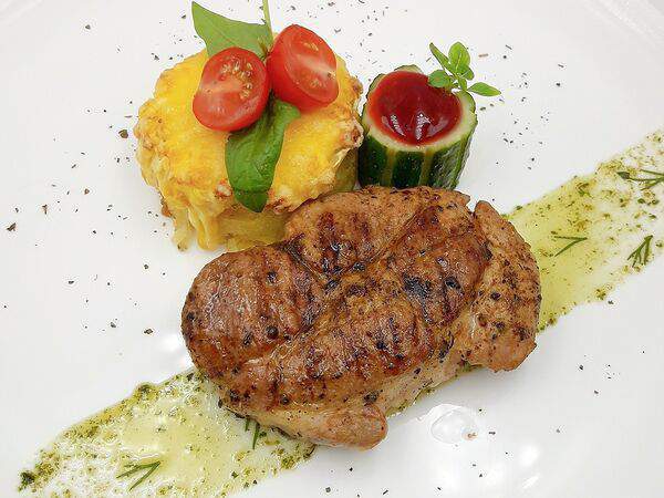 Дали - Стейк с картофельным гратеном