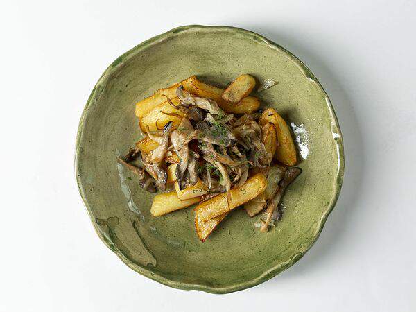 Beer & Fire Grill - Картофель жареный с вешенками