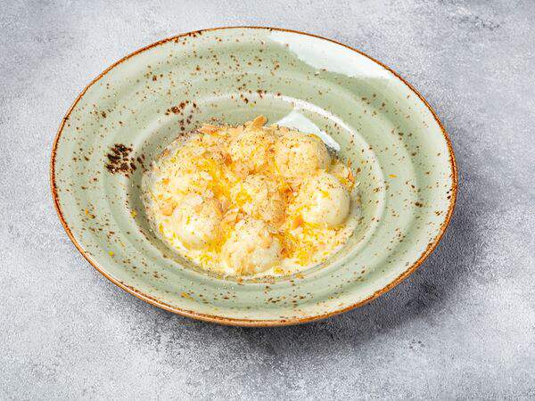 Пшеничный кот - Ленивые вареники в сметанном соусе