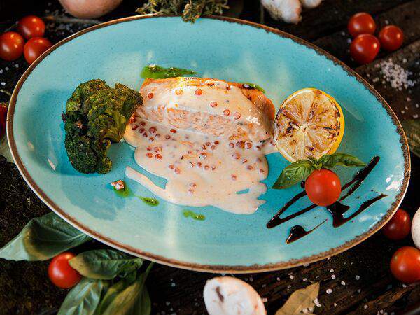 Shef papas - Лосось в сливочном соусе с красной икрой