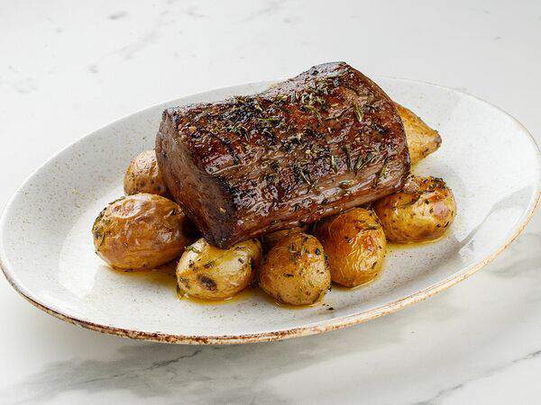 Гаврош - Стейк Шатобриан с молодым картофелем
