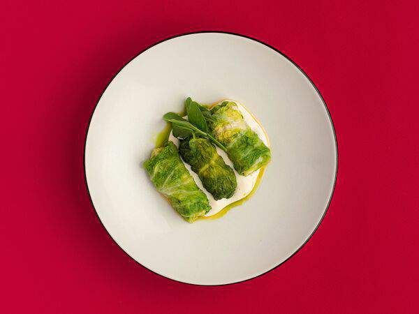 Игрушки - Голубцы с креветкой и соусом из лемонграсса