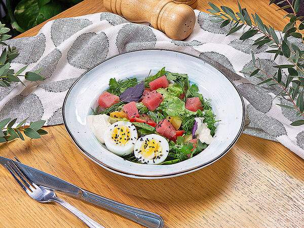 Перчини Grill & Wine - Салат с тунцом