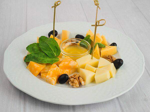 Аврора - Сырная тарелка