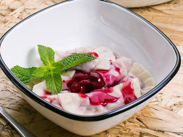 Лепим и варим - Вареники Вишневая девятка