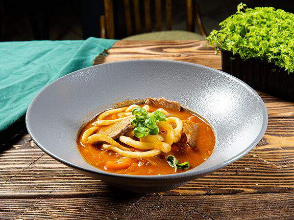 Gastro Pub Hooligans - Лагман Hooligan