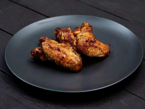 Magma food - Куриное крыло на мангале