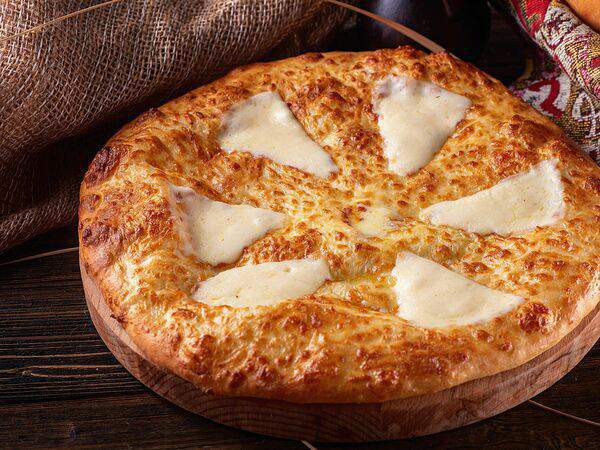 Khortsi & Puri - Хачапури по-царски