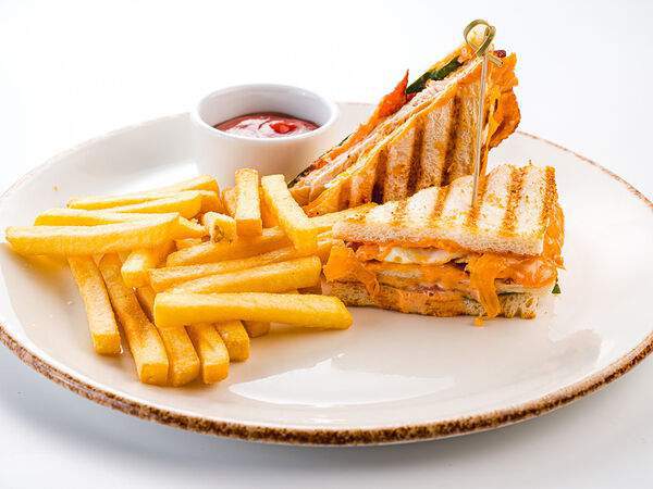 Udcкафе Upside Down Cake - Клаб сэндвич