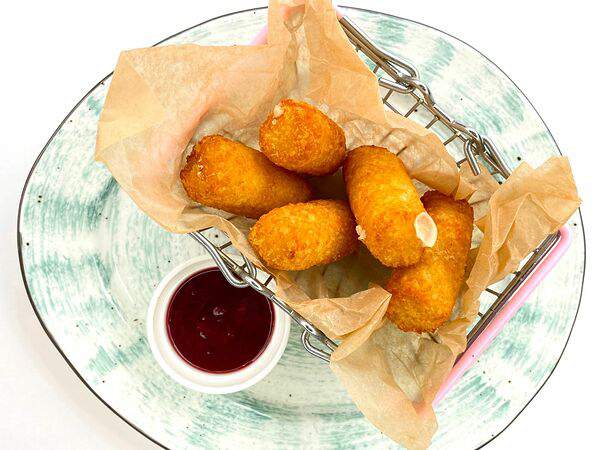 Еда как дома - Сырные палочки