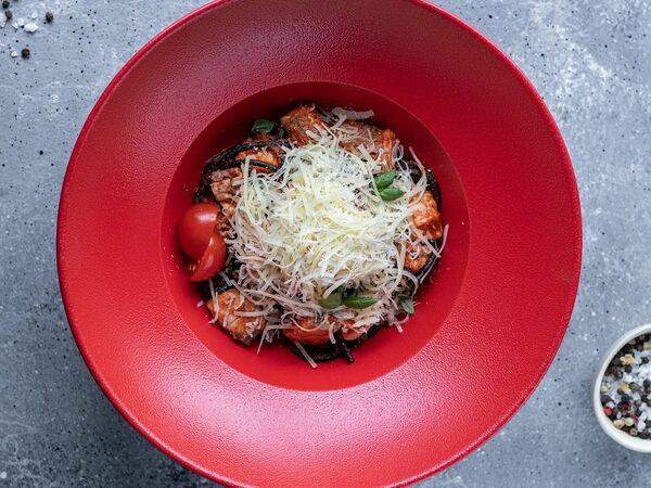 Gagarin Gastro Bar - Паста с семгой